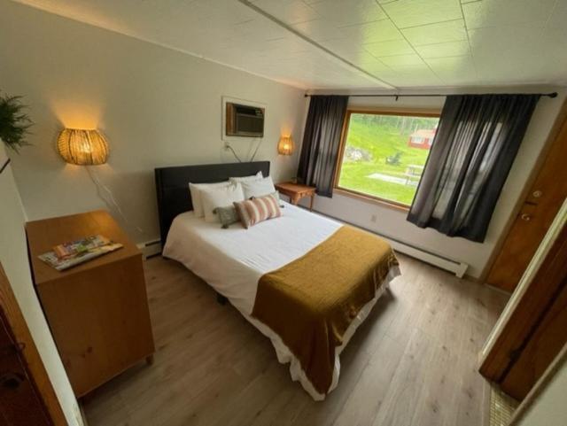 Berkshire Valley Inn North Hancock Eksteriør bilde